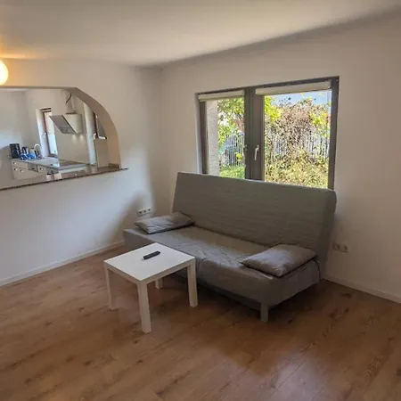 Beautiful Airportflats Near