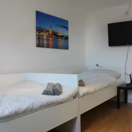 Apartamento Beautiful Airportflats Near Colonia